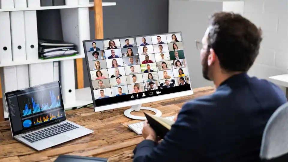 Free CPD event for EAPH members - hypnotherapist attending online training workshop.